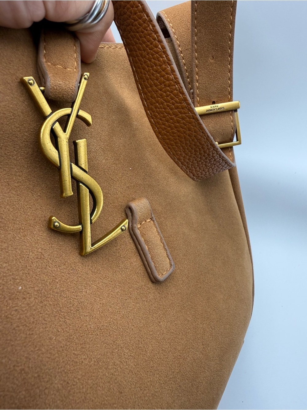 Designer Inspired Brown Suede Shoulder Bag with Gold Logo - Picture 4 of 7